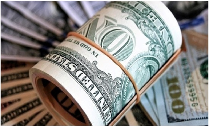 India’s total foreign exchange reserves fell by 5.6 billion USD